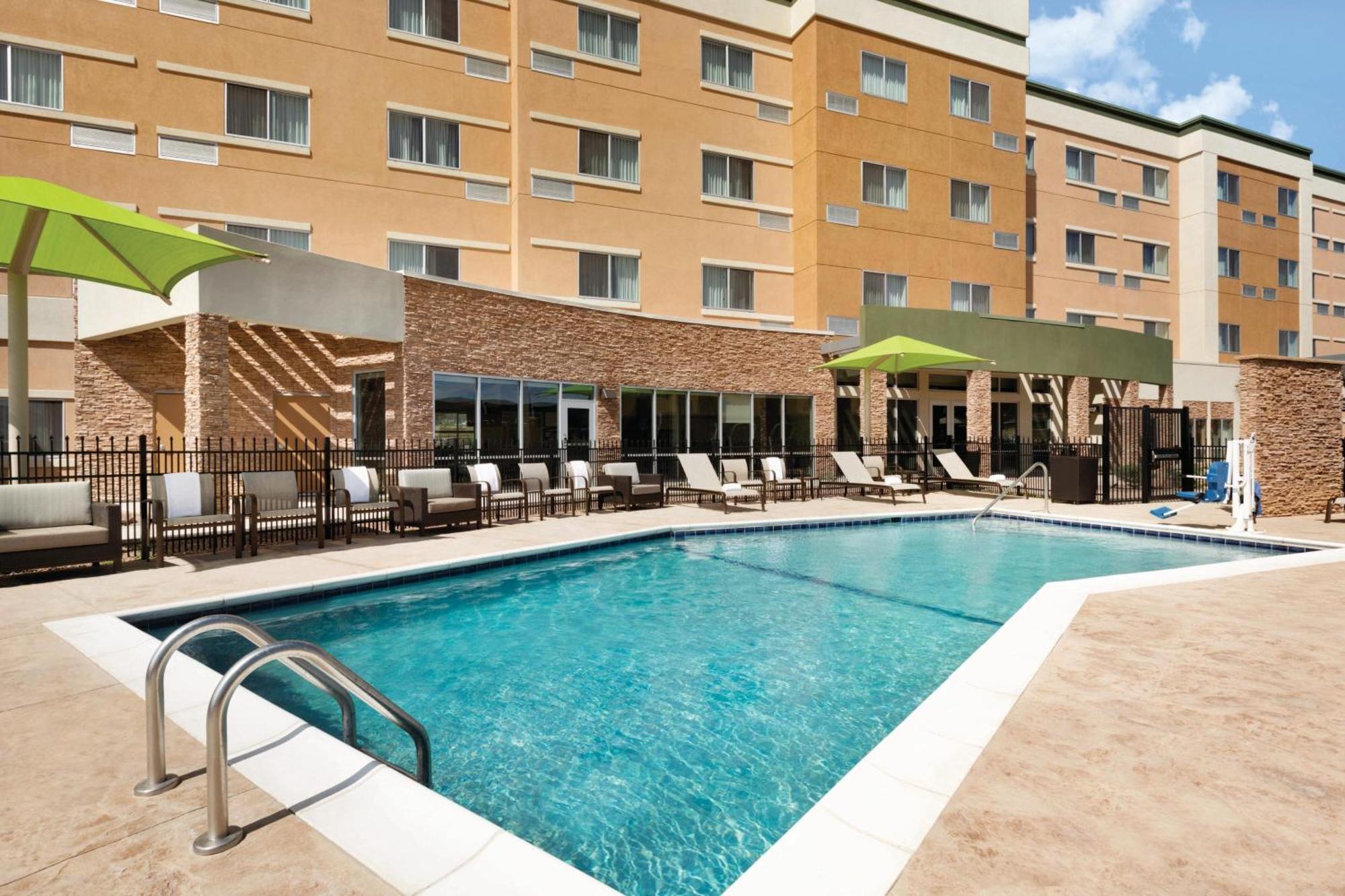 Отель Courtyard By Marriott El Paso East/I-10 Экстерьер фото