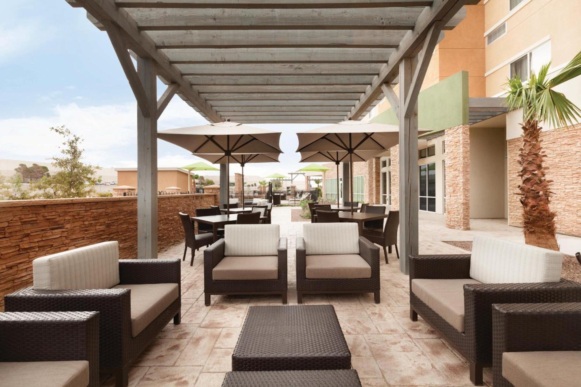 Отель Courtyard By Marriott El Paso East/I-10 Экстерьер фото