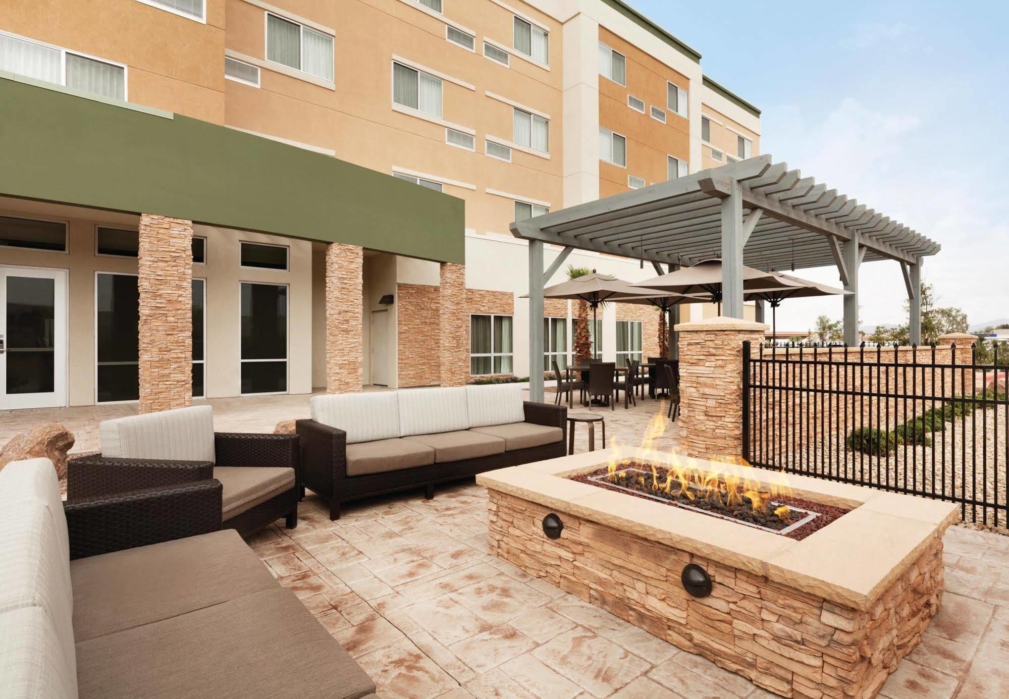 Отель Courtyard By Marriott El Paso East/I-10 Экстерьер фото